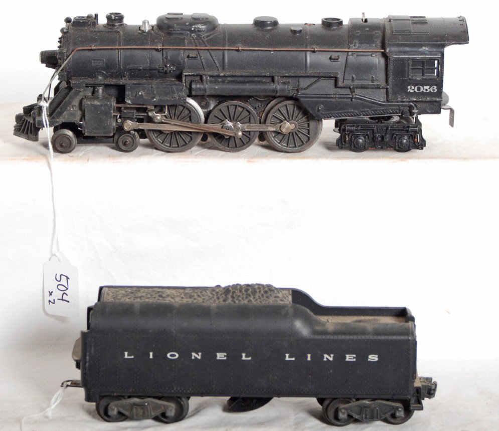 Lionel 2056 steam loco and 2046W whistle tender: Postwar Lionel O gauge No. 2056 steam locomotive with No. 2046W whistle tender, C6