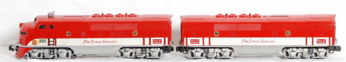 Lionel No. 2245 MKT F3 A-B The Texas Special: Postwar Lionel O gauge No. 2245P and No. 2245C MKT The Texas Special F3 diesel A-B units. Trains should clean and polish to look very nice C6+. Perfectly clean battery compartment.