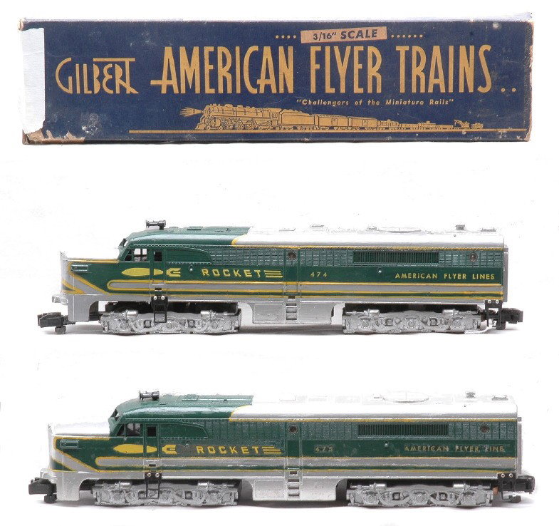 Am Flyer 474/475 Rocket Alco PA/PA Diesel Units: American Flyer S gauge 474/475 Rocket Alco PA/PA diesel units with one worn OB. The locos have been repainted. The power unit has a broken step.