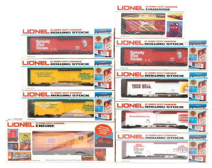 Lionel 8160 2-7509 7511 2-7512 7513 7514 6449 OBs: Lionel fast food engine and reefers including; 8160 Burger King GP-20 diesel, two 7509 Kentucky Fried Chicken, 7511 Pizza Hut, two 7512 Arthur Treachers, 7513 Bonanza, 7514 Taco Bell and 6449 WendyÕs