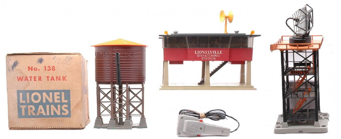 Lionel 138 Water Tower w/OB 197 Tower 365 Station: Lionel postwar accessories; 138 water tower in a worn OB, 197 radar tower and a 365 dispatch station with a microphone. The dispatching station has a small crack in the roof. The accessories are C5.