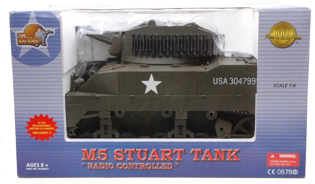 21st Century Toys M5 Stuart Tank MINT Boxed: 21st Century Toys The Ultimate Soldier 1:6 scale M5 Stuart Tank radio controlled in OB with outer shipping carton, C10.