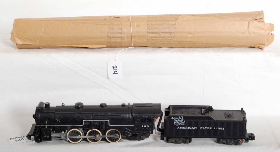 American Flyer No. 293 N.Y.N.H.&H.R.R. steam: Postwar American Flyer S gauge No. 293 New York, New Haven, and Hartford steam locomotive and tender with marked wrapping material, nice C7.