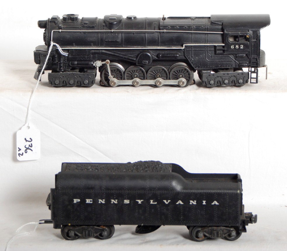 Lionel No. 682 steam locomotive with 2046W-50: Postwar Lionel O gauge No. 682 steam locomotive and No. 2046-50 Pennsylvania tender w/whistle, C7.