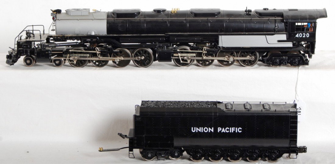 Williams Union Pacific brass Big Boy: Williams modern O Gauge Union Pacific brass Big Boy. Cab number is 4020. Loco is C7 to C7+ condition with paint chips in various locations especially near the front piping.