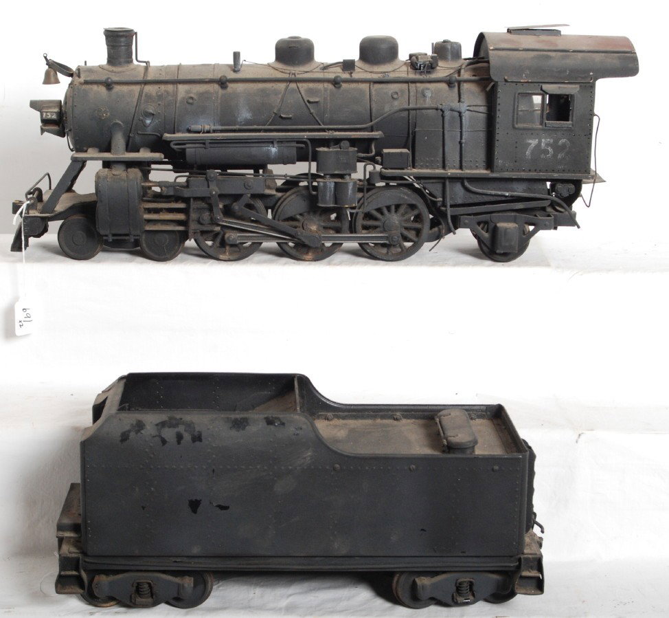 Buddy L Outdoor Railroad No. 752 steam locomotive: Buddy L Outdoor Railroad steam locomotive and tender with custom lettering/paint. Trains look C5-6. Trains should clean to look better.