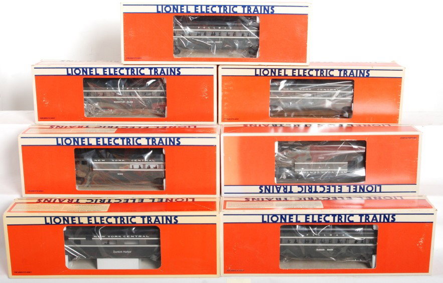 Lionel NYC 9594 9595 9596 9597 etc. pass cars: Lionel modern O gauge New York Central aluminum passenger cars including; 9594 baggage, 9595 combo, 9596 Wayne County Pullman, 9597 Hudson River Pullman, 7207 dining car, 19137 Dunkirk Harbor duplex r