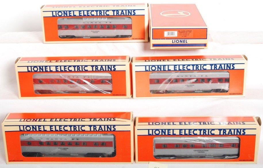 7 Lionel Santa Fe passenger cars 11930, 16055, etc: Lionel modern O gauge Santa Fe passenger cars; 16055 Pullman, 16056 vista dome, 16057 Pullman, 16060 observation, 16092 full vista dome and 11930 two pack in OBs, C9-10.
