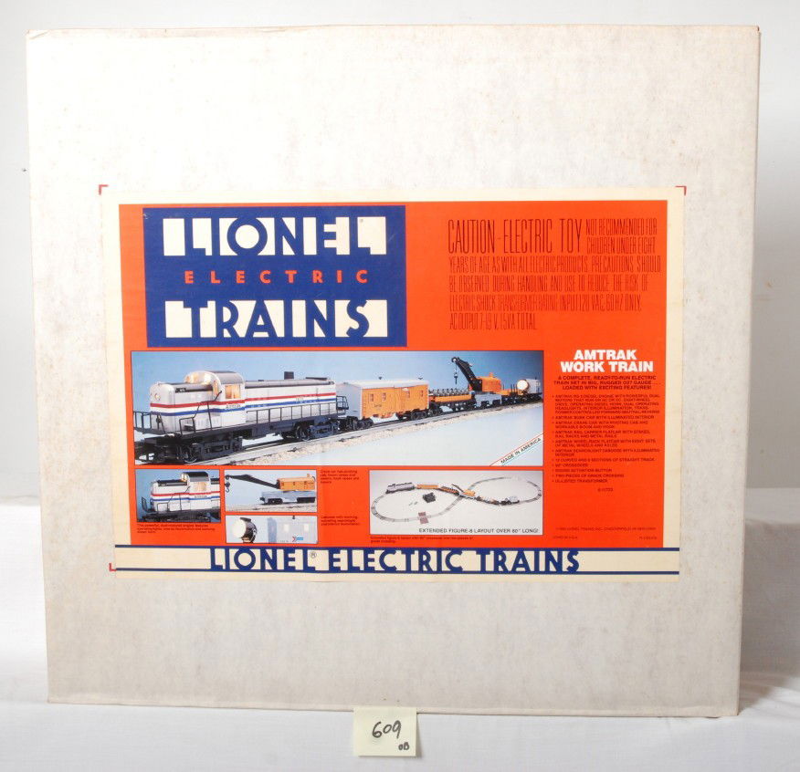 Lionel 11723 Amtrak work train set: Lionel modern O gauge 11723 Amtrak work train in OB. Set contents appear to be C9-10 condition and are complete. Set lid has some spotting and a crease in one apron.