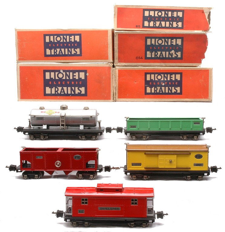 Lionel Hiawatha Cars 812 814 815 816 817 Boxed: Lionel prewar O gauge freight cars from the Hiawatha freight set no. 757W all in OBs including; 812 green gondola, 814 yellow boxcar with brown roof that has a broken coupler, 815 aluminum Sunoco tank