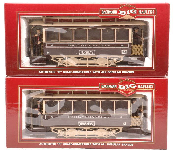 Bachmann two 93955 Hersheys Street Cars LN OBs: Bachmann Big Hauler G scale two 93955 Hersheys closed street cars in OBs. The street cars have light shelf dust and are C8.