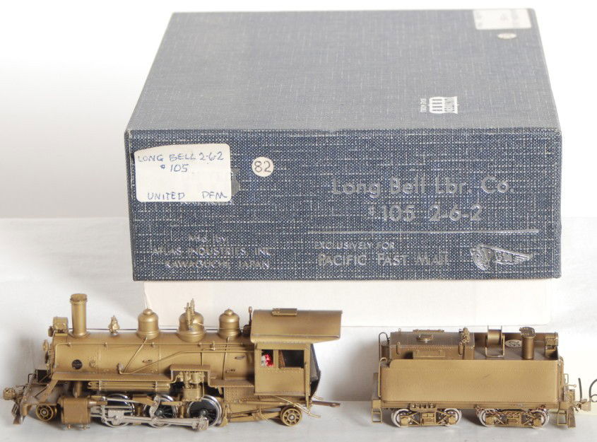 Pacific Fast Mail Long Bell 2-6-2 locomotive: Pacific Fast Mail / United Models modern HO brass 2-6-2 steam locomotive in OB. Loco is Long Bell Lumber Company No. 105. Loco is C8-9 with very little if any run time. OB and tender both have small m