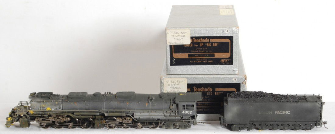 Tenshodo Union Pacific Big Boy 4-8-8-4: Tenshodo / Pacific Fast Mail modern HO brass Union Pacific Big Boy in OB. Numbers are 126 and 126T. Loco is missing pilot truck. Loco has been weathered and other than the truck looks C7+. Foam cradle