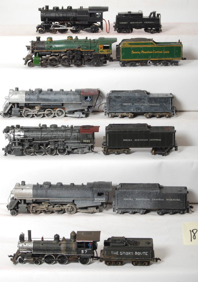 6 HO Smoky Mountain Central steam locos: Six modern HO steam locomotives lettered for the Smoky Mountain Central railroad. Locos are complete and are generally C7 condition. Most are older die cast bodies. One loco is a Varney repaint. See p