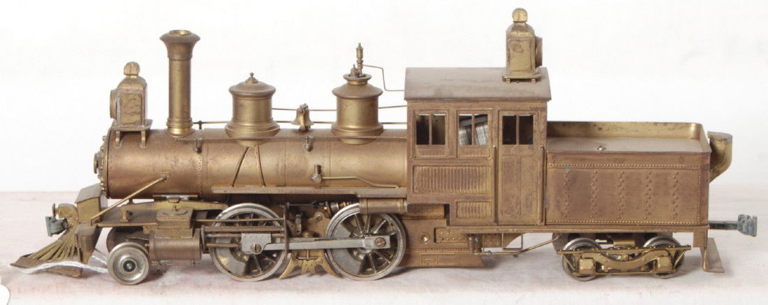 O scale brass 2-4-4t steam locomotive: Brass O scale 2-4-4t steam locomotive. Loco is C7 with some dust and brass discoloration from age, but a very nice piece. Very light run time. See photos for best description.