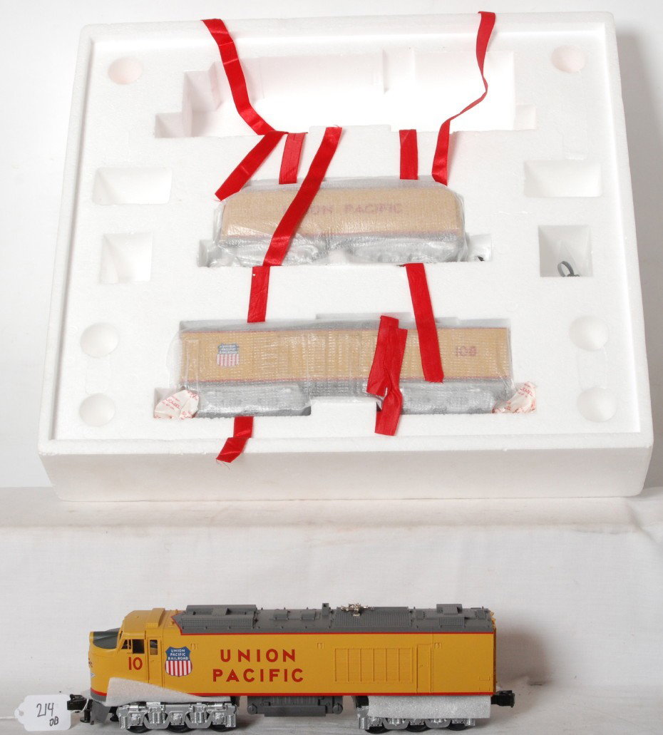 Railking Union Pacific gas turbine set with Proto: MTH Railking modern O gauge 30-2009LP Union Pacific gas turbine locomotive set in OB. Loco feature Protosound. Loco is C8-9 with light run time, might be a factory test run only. Other two trailing ca