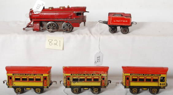 American Flyer mechanical steam loco and passenger: Prewar American Flyer O/narrow gauge mechanical steam locomotive and tender w/battery operated headlight, two 515 coaches and a 513 observation, passenger cars, C6.