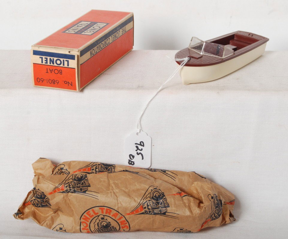 Lionel 6801-60 separate sale boat in OB: Lionel postwar O gauge 6801-60 separate sale boat, OB C9, boat C9-10.