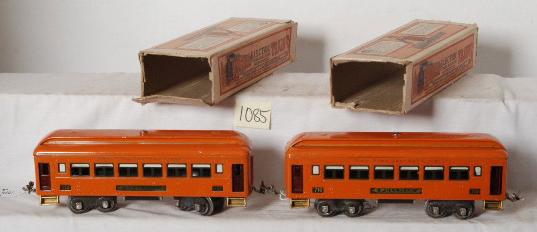 Lionel , two NYC No. 710 Pullman coaches in OB: Prewar Lionel O gauge New York Central Lines 710 Pullman passenger coaches in original boxes. Two cars in total. Trains look fantastic C6+. Boxes are missing flaps.