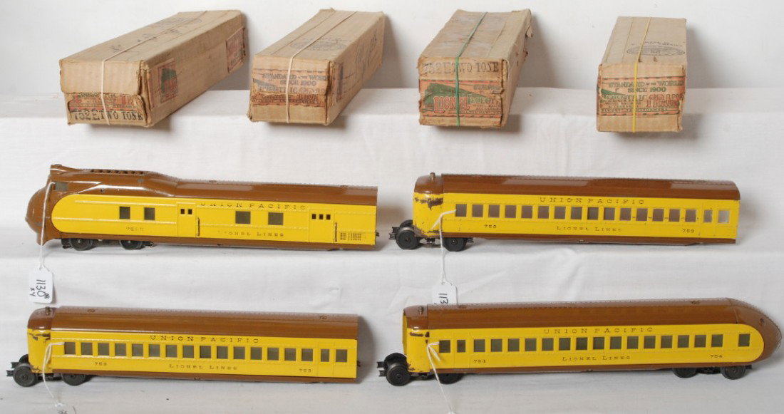 Lionel No. 752E Union Pacific City of Portland: Prewar Lionel O gauge Union Pacific City of Portland streamlined diesel articulated passenger train with 752E powered unit, two 753 passenger coaches and a 754 observation car. Castings are fine and b