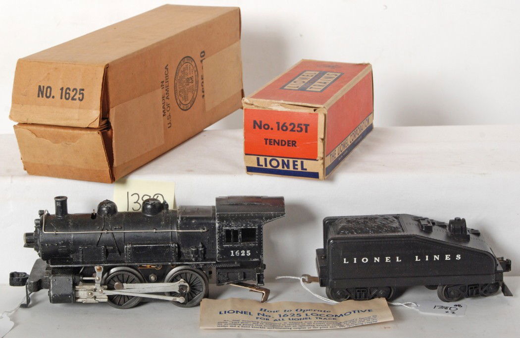 Lionel No. 1625 loco and No. 1625T tender in OB: Postwar Lionel O gauge No. 1625 steam switcher and No. 1625 slopeback tender, in original boxes. Trains look great C6. Tender box is missing a tuck flap, otherwise it is very square and solid. Loco bo