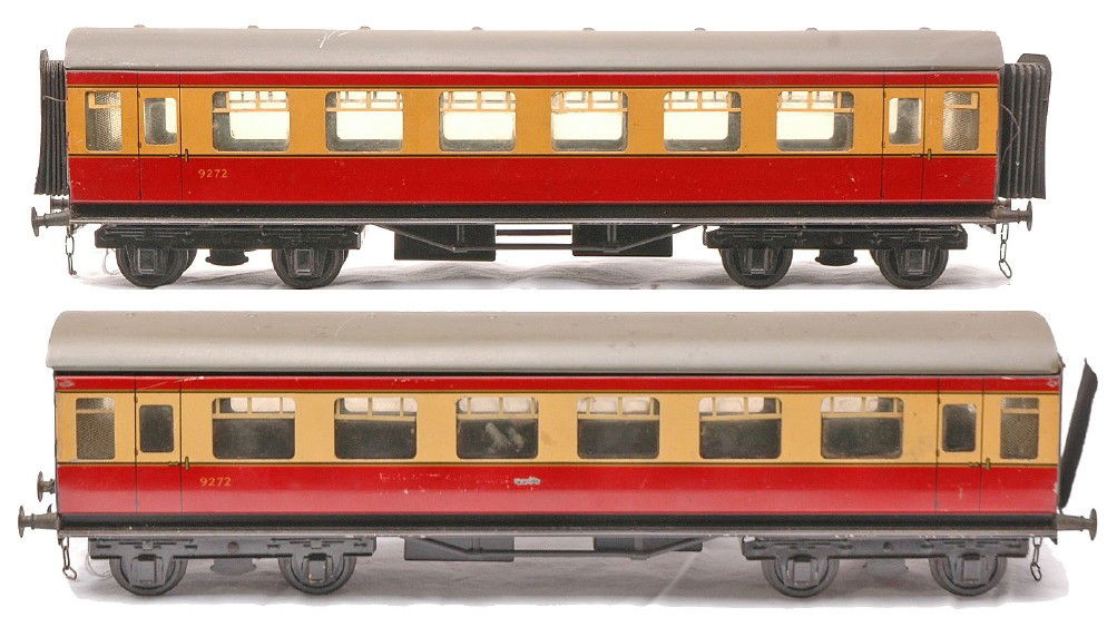Bassett Lowke Ga. O Blood & Custard Coaches: Bassett Lowke gauge O two Blood and Custard British Rail coaches with three link couplings. One coach is missing the corridor diaphragms Coaches are C6-7.