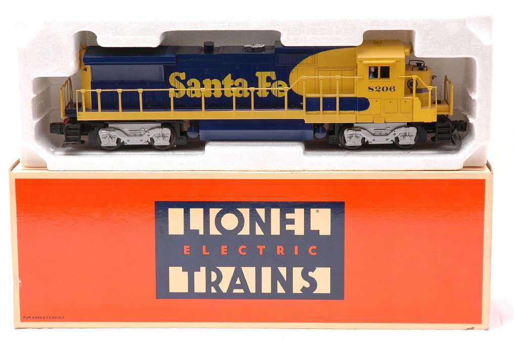 Lionel 18206 Santa Fe Dash 8 40B Diesel LN OB: Lionel 18206 Santa Fe Dash 8 40B diesel loco in OB. The loco has been test run and has shelf dust, C8-9.