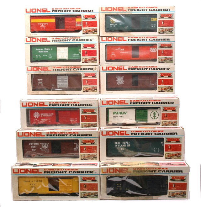 Lionel 9414 9416 9424 9443 9453 9454 9463 9464: Lionel boxcars; 9414 Cotton Belt, 9416 Minnesota, Dakota & Western, 9423 NY, NH & H, 9424 TPW, 9427 Bay Line, 9439 Ashley, Drew & Northern, 9443 Florida East Coast Railway, 9446 Sabine River & Norther