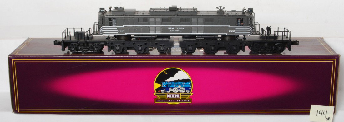 MTH New York Central P2 boxcab electric loco: MTH modern O gauge New York Central 20-5507-1 P2 boxcab locomotive in OB. Loco features Protosound,Protocoupler, and more. Loco is C8 with run time.