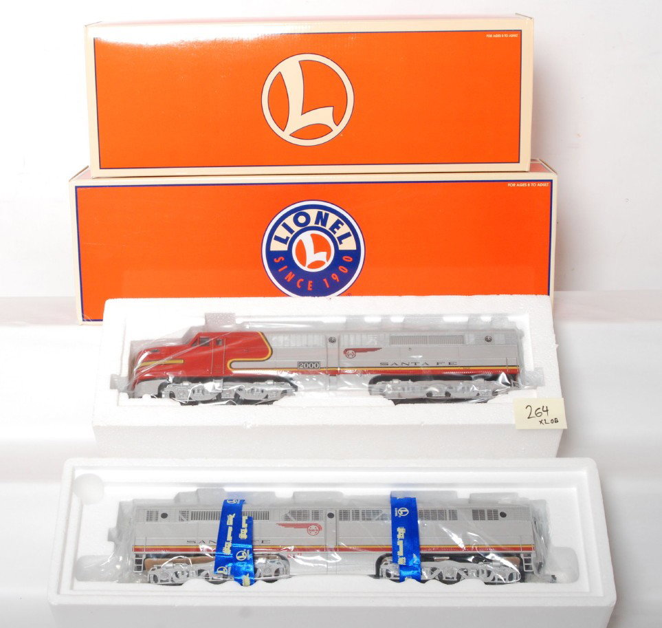 Lionel Santa Fe Alco PA and PB 14587 18952: Lionel modern O gauge Santa Fe Alco PA and PB in OB. Catalog numbers are 18952 and 14587. A unit features TMCC and signal sounds. B unit is a dummy. Items are still factory wrapped in OB. C9 area, ope