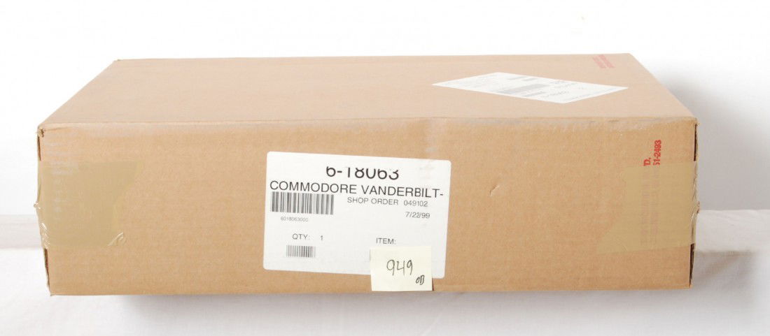 Lionel 18063 NYC Commodore Vanderbilt black: Lionel modern O gauge 18063 New York Central Commodore Vanderbilt steam locomotive in OB. Loco has the black paint job and features TMCC, smoke, Railsounds and more. Loco is factory sealed in the mast