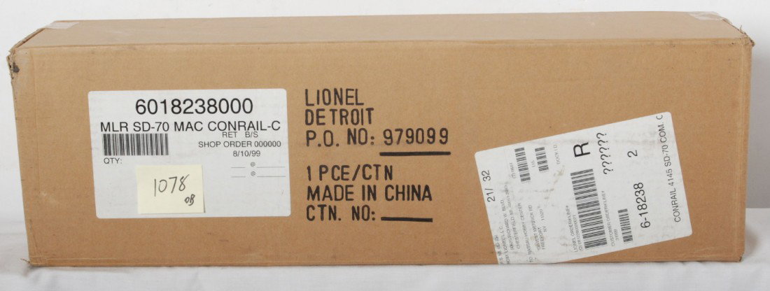 Lionel 18238 Conrail SD70 with TMCC: Lionel modern O gauge 18238 Conrail SD-70 Mac diesel locomotive in OB. Loco features TMCC, Railsounds, Electrocouplers, and much more. Loco is factory sealed in the master carton C10.