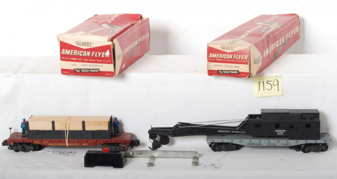 American Flyer 25016 and 24523-944 in OB: Postwar American Flyer S ga. 25016 Southern Pacific lumber unloading car w/controller and contact blade and 24523 Brownhoist wrecking crane, C7. 25016 OB has split corners, 24523-944 has mild wear and