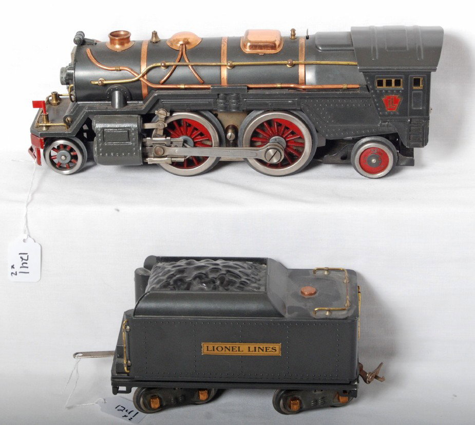 Lionel 385E loco and tender: Prewar Lionel standard ga. 385E steam loco and tender w/repro steam chest and one rear truck wheel has casting fatigue, O/W C7.