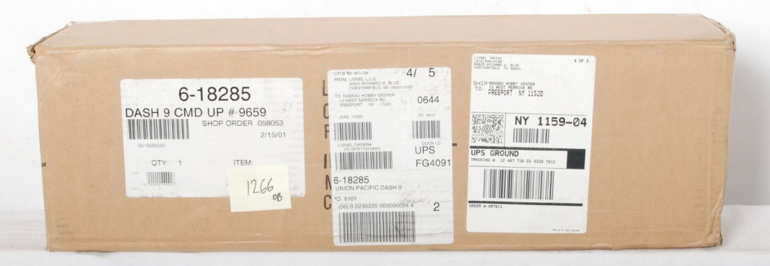 Lionel Union Pacific 18285 Dash 9 with TMCC: Lionel modern O gauge 18285 Union Pacific 18285 Dash 9 diesel locomotive in OB. Loco features TMCC, Railsounds, Electrocouplers, and much more. Loco is factory sealed in the master carton C10.