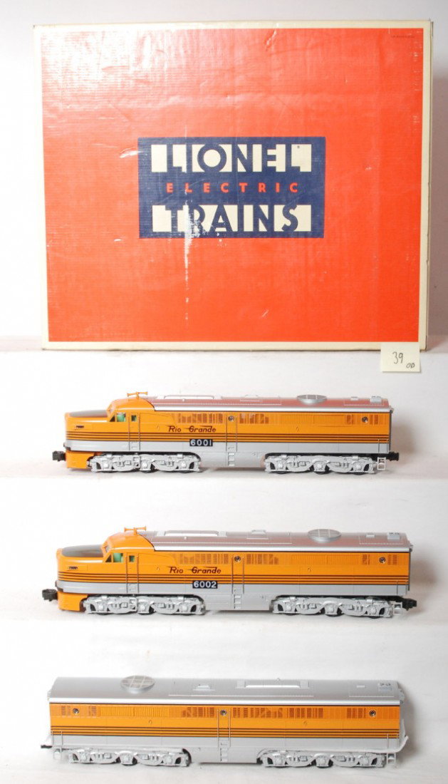 Lionel Rio Grande 18107 Alco PA A-B-A: Lionel modern O Gauge Rio Grande Alco PA A-B-A set in OB. Set number is 18107. Powered loco features dual motors, electronic reverse, constant voltage headlights and more. Set also has diesel Railsoun