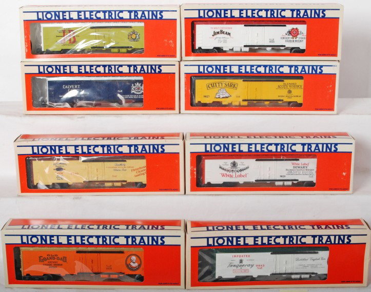 8 Lionel alcohol reefers 9841, 9827, 9843, etc. : Lionel modern O gauge alcohol reefers in OBs. Eight cars include 9840 Fleishchmann Gin, 9841 Calvert Gin, 928 Dewars, 9836 Old Grand-Dad, 9827 Cutty Sark, 9835 Jim Beam, 9828 J&B, and 9843 Tanqueray G