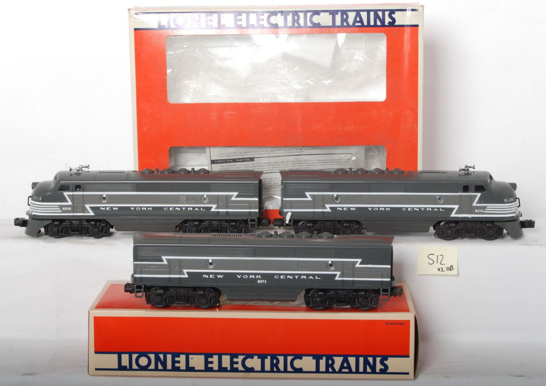 Lionel New York Central F3 A-B-A 8370-8372: Lionel modern O Gauge New York Central F3 A-B-A set. Includes powered 8370, 8371 B unit, and 8372 dummy A. Locos are C8-9 with very little if any run time. OBs have light corner and edge wear.