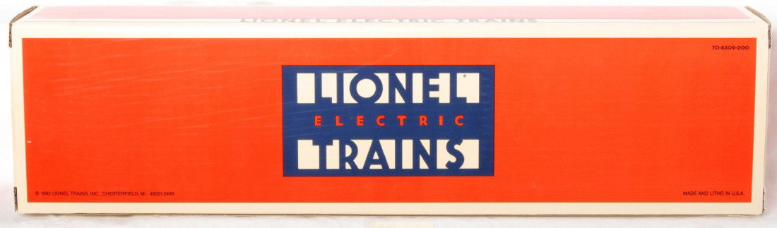 Lionel factory sealed 18022 Pere Marquette Berk: Lionel modern O Gauge 18022 factory sealed Pere Marquette Berkshire. Loco is C8 condition with some run time and very light spotting on one corner of the cab roof.