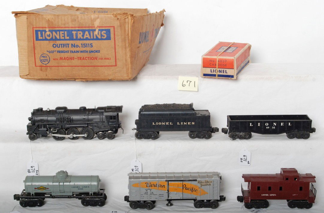 Lionel Outfit No. 1511S freight train w/smoke in O: Postwar Lionel O gauge Outfit No. 1511S freight train with smoke in original boxes. Set is comprised of 2037 steam locomotive missing pilot, tender, 6032 gondola, 6035 Sunoco tank, 3474 Western Pacifi