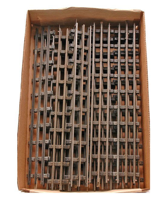 Lionel 13 Sections of 772 T Rail Straight Track: Lionel prewar thirteen sections of 772 T rail straight track. The track is C6-7.