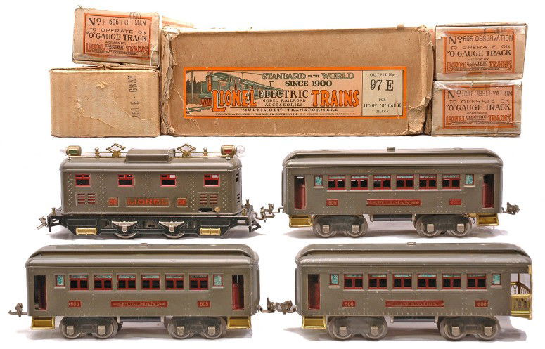 Lionel Gray Pass Set no. 97E 251 2-605 606 Boxed: Lionel prewar O gauge gray New York Central Lines passenger set no. 97E in individual OBs and set box containing; 251 electric 0-4-0 loco, two 605 Pullmans and a 606 observation. The loco has red inse