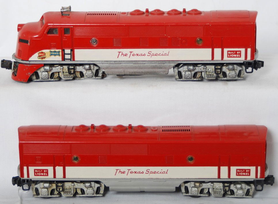 Lionel 2245 MKT The Texas Special F3 diesel locomo: Postwar Lionel O gauge 2245 MKT The Texas Special EMD F3 A-B diesel locomotive units, C6 with perfect/near perfect decals. Perfectly clean battery compartment.