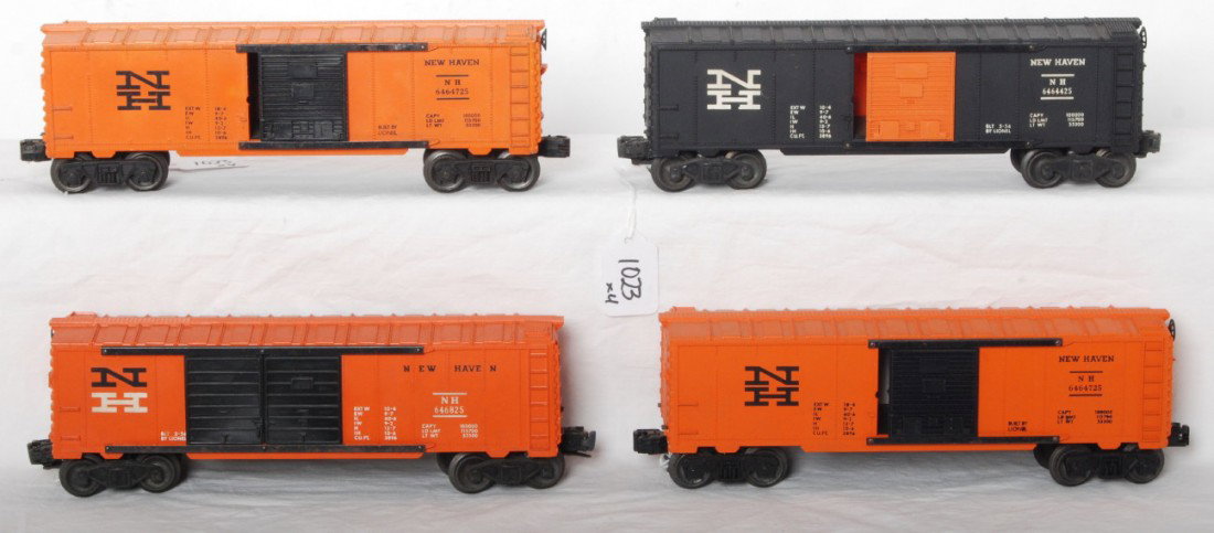 Lionel N.H. boxcars, 6464-425, -725, -725, 6468-2: Postwar Lionel O gauge New Haven boxcars, 6464-425, two 6464-725, and 6468-25. Trains look C6-7.
