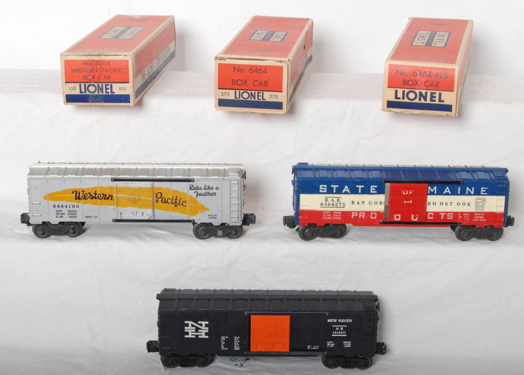 Lionel 6464-100, -275, -425 boxcars in original b: Postwar Lionel O gauge 6464-100 Western Pacific w/chipped catwalk end, 6464-275 State of Maine Bangor and Aroostook, and 6464-425 New Haven, boxcars in original boxes, C6. Boxes have tears, missing fl