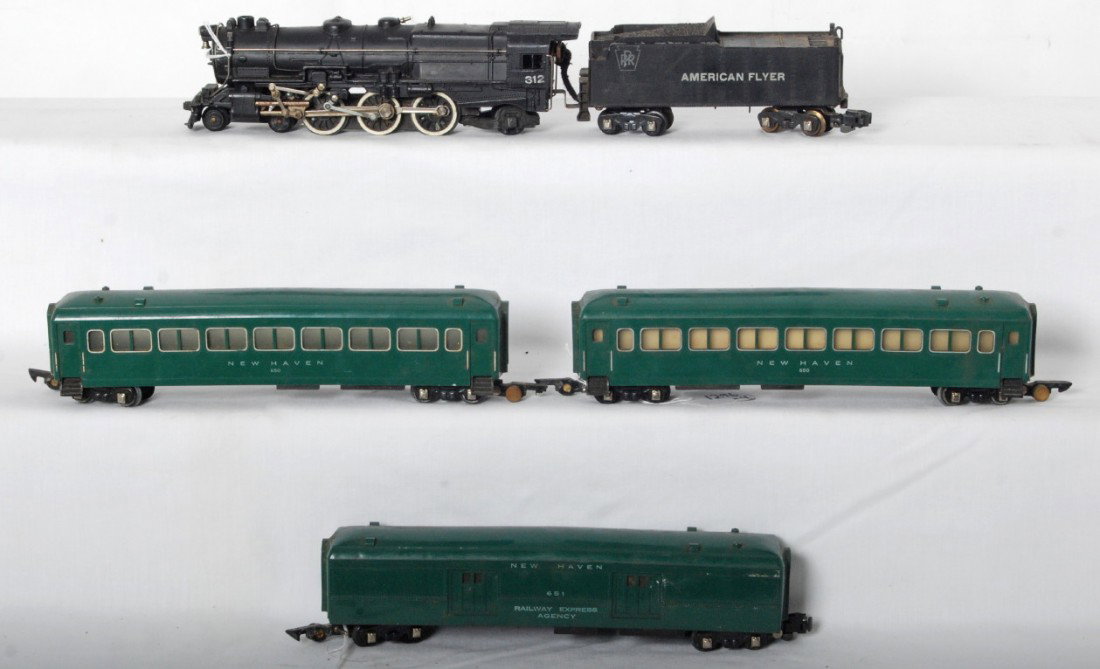 American Flyer 312 PRR loco, 650, 650, 651 pass. : Postwar American Flyer S gauge 312 Pennsylvania steam locomotive and tender (wax residue in corners), two 650 New Haven passenger coaches, 651 New Haven REA baggage. Body of loco is more C7+ with C6 s