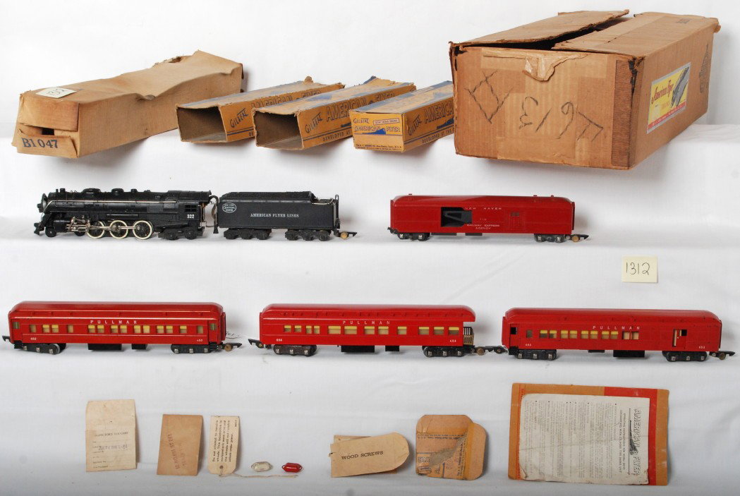 American Flyer 4613-A 322 steam pass. set in OB: Postwar American Flyer S gauge 4613 322 New York Central steam passenger set in original boxes with some paper. 322 NYC steam Hudson locomotive and tender with 718 New Haven REA baggage car (partially