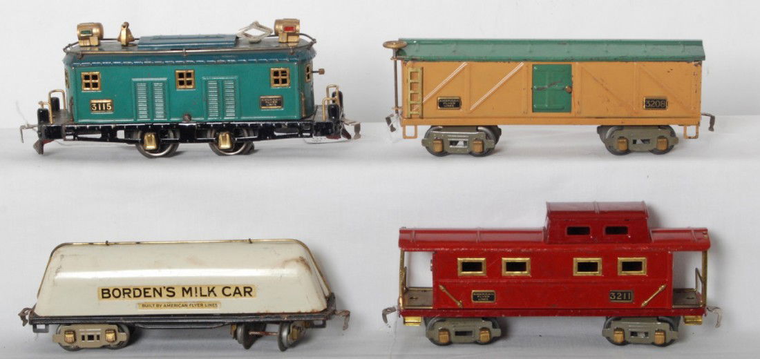 American Flyer O ga. set 1346 The Jeffersonian in: Prewar American Flyer O gauge boxed set, 1346 The Jeffersonian, with 3115 boxcab electric locomotive, BordenÕs milk car, 3208 boxcar, and 3211 caboose. Trains look C6. 3210 Tank C Green, 32111 caboos