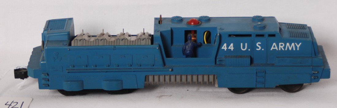 Lionel 44 US Army launcher: Lionel postwar O gauge 44 US Army launcher, steps are good, no rockets. C6+.