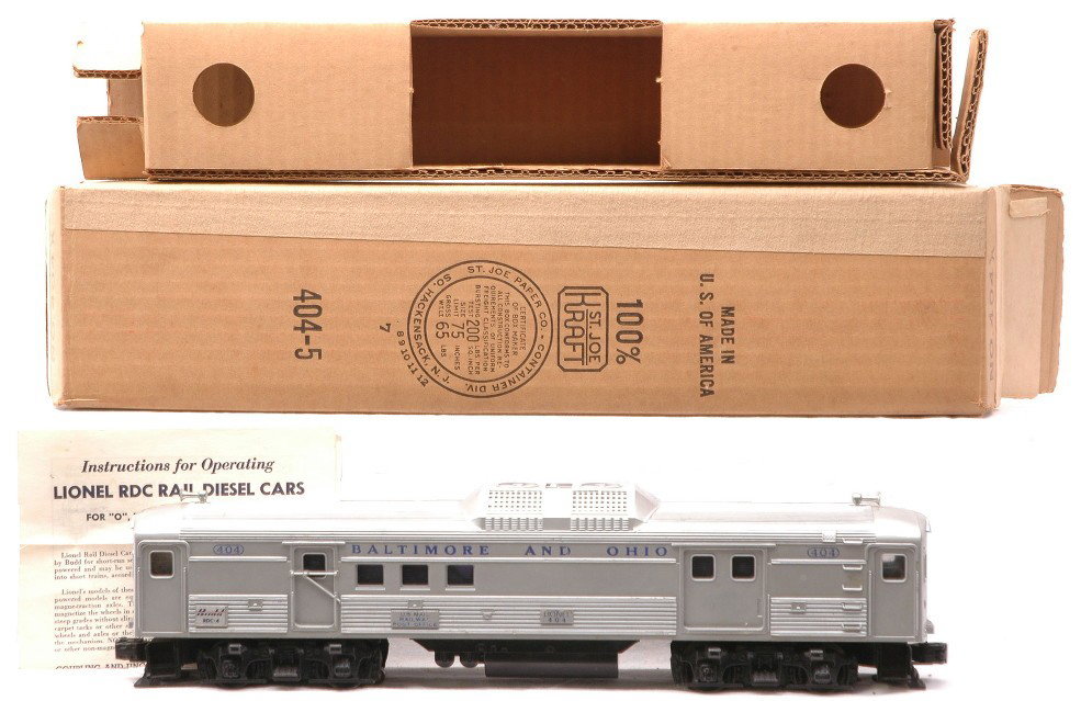 Lionel 404X B&O Baggage-Mail Rail Diesel OB: Lionel postwar 404X Baltimore & Ohio baggage-mail rail diesel car with instruction sheet in OB that has an original cardboard insert. The car is C7-8. The OB is clean with all flaps attached.
